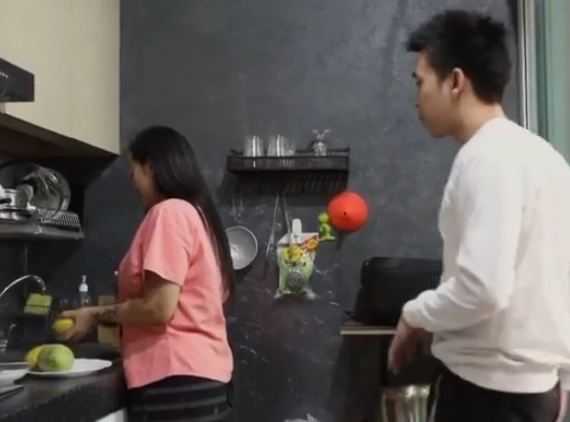 PornThai เจ๊แนนซี่ เจอจับเย็ดในครัว M-House